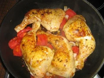 Chili-Hähnchenschenkel an Röstitalern - Rezept - Bild Nr. 4