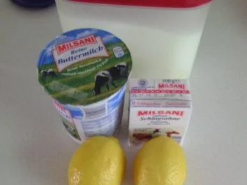 Buttermilch-Zitronen-Eis - Rezept - Bild Nr. 2