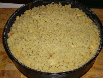 Aprikosenkuchen mit Marzipan-Streusel - Rezept - Bild Nr. 6