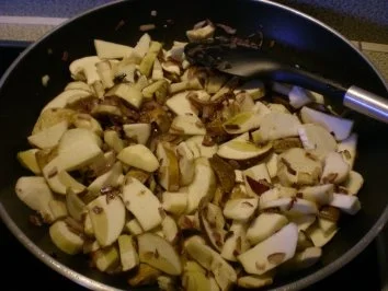 Rezept: Steinpilz Sahne Nudeln Bild Nr. 4 Steinpilz Sahne Nudeln - Rezept - Bild Nr. 4