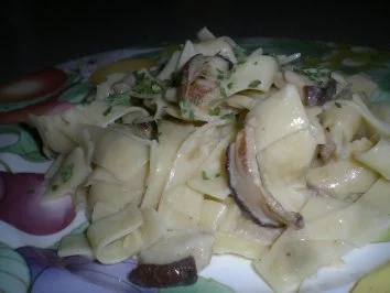 Rezept: Steinpilz Sahne Nudeln Bild Nr. 7 Steinpilz Sahne Nudeln - Rezept - Bild Nr. 7