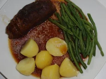 Rezept: Rind : Rinderrouladen mit Hackmasse der besonderen Art Bild Nr. 6 Rind : Rinderrouladen mit Hackmasse der besonderen Art - Rezept - Bild Nr. 6