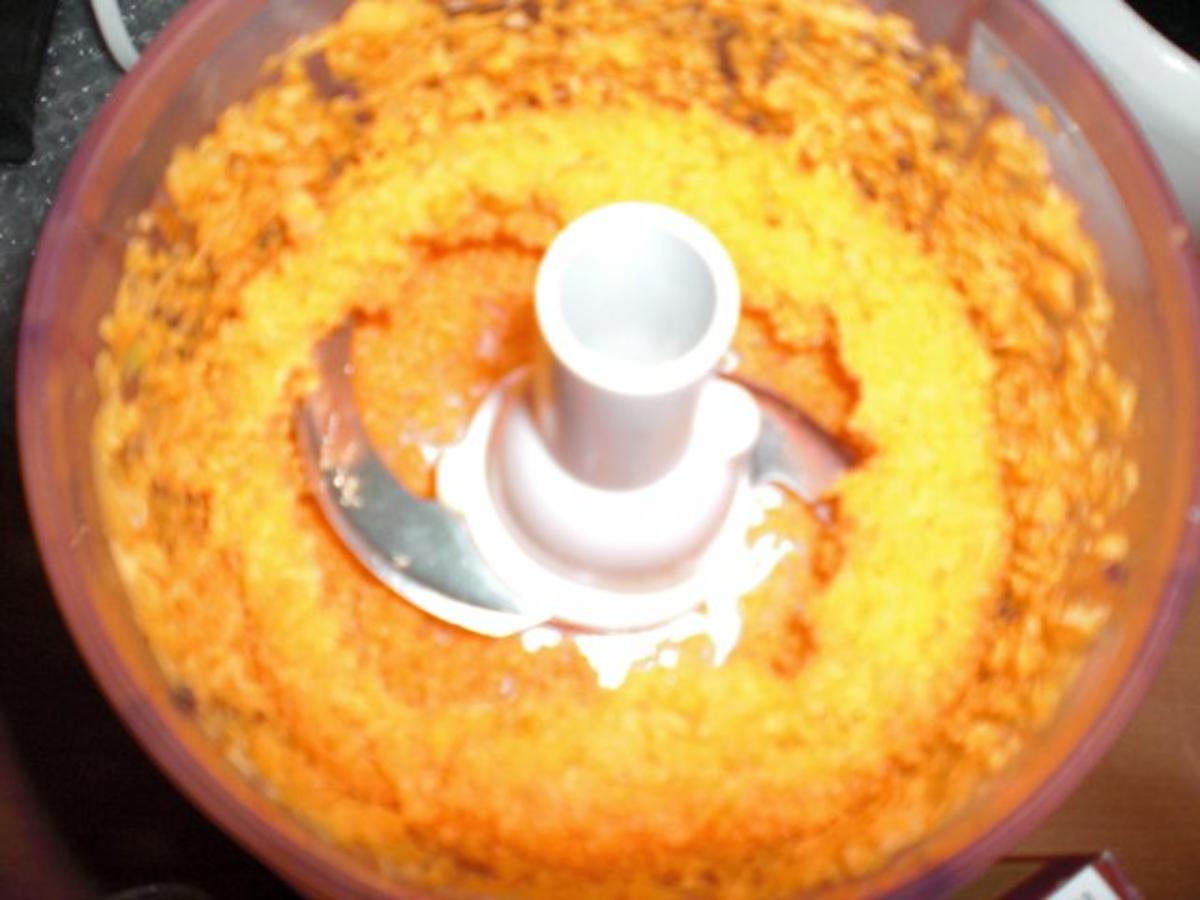 Supersaftiger Möhrenkuchen - schmeckt echt 1000x besser als er aussieht - Rezept - Bild Nr. 3