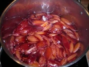 Rotweinpflaumen - Rezept