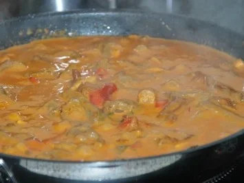 Papardelle in tomatisiertem Pilz-Safranrahm und Rinderstreifen - Rezept - Bild Nr. 5