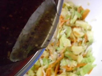 Rezept: Kartoffel-Spitzkohl-Salat Bild Nr. 10 Kartoffel-Spitzkohl-Salat - Rezept - Bild Nr. 10