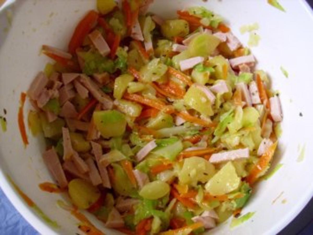 Kartoffel-Spitzkohl-Salat - Rezept - Bild Nr. 14