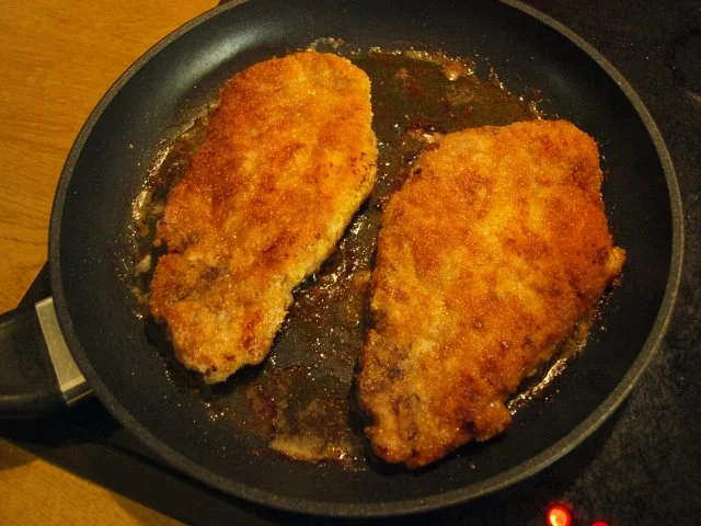 Rezept: Escalopes à la crème (Rahmschnitzel) Escalopes à la crème (Rahmschnitzel) - Rezept