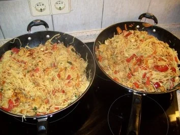 Rezept: Nudelpfanne mit Hähnchen Bild Nr. 3 Nudelpfanne mit Hähnchen - Rezept - Bild Nr. 3