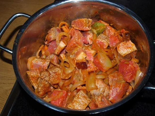 Rezept: Paprika-Gulyás nach ungarischer Art Bild Nr. 4 Paprika-Gulyás nach ungarischer Art - Rezept - Bild Nr. 4