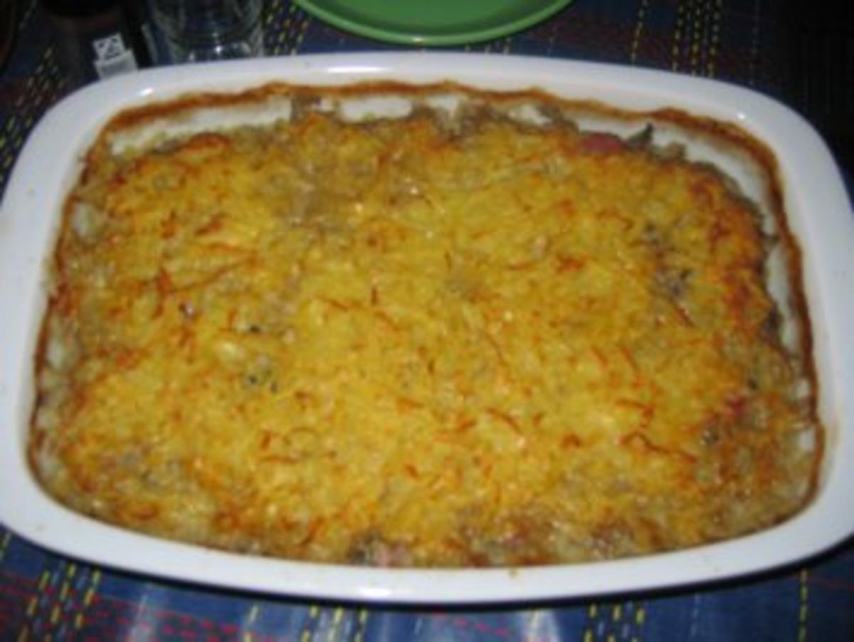 Gemüse-Kasseler-Auflauf mit Käse-Kartoffelkruste - Rezept