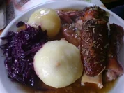 Rezept: Zwiebelhaxe oder Zwiebelkammbraten Zwiebelhaxe oder Zwiebelkammbraten - Rezept