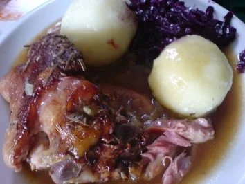 Zwiebelhaxe oder Zwiebelkammbraten - Rezept - Bild Nr. 11