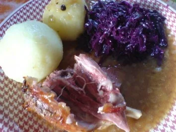 Zwiebelhaxe oder Zwiebelkammbraten - Rezept - Bild Nr. 12