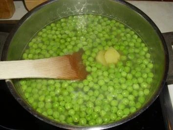 Rezept: Suppe/Eintopf...Erbsencremesuppe Bild Nr. 3 Suppe/Eintopf...Erbsencremesuppe - Rezept - Bild Nr. 3