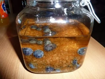 Getränk: Blaubeerlikör - Rezept - Bild Nr. 2