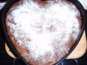 Nuss-Schoko-Kuchen mit Schattenmorellen und Cranberries - Rezept