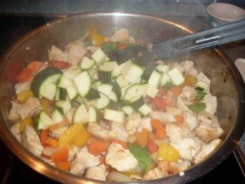 Rezept: Chinesischer Putentopf Bild Nr. 9 Chinesischer Putentopf - Rezept - Bild Nr. 9