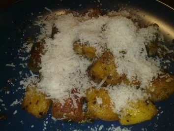Rezept: Kürbisgnocchi mit Parmesan Bild Nr. 2 Kürbisgnocchi mit Parmesan - Rezept - Bild Nr. 2