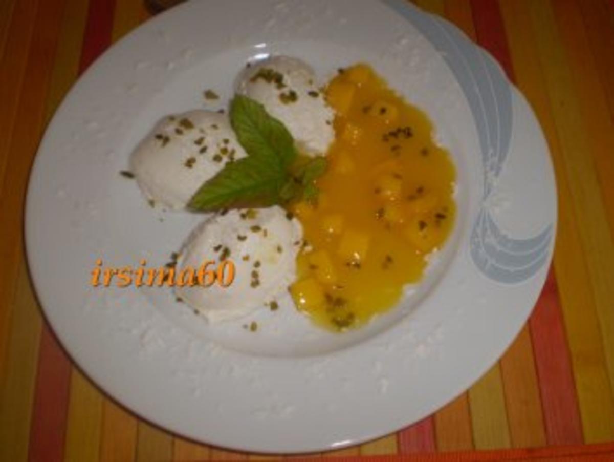 Bilder für Kokos-Mousse an Mangosauce - Rezept