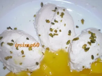 Rezept: Kokos-Mousse an Mangosauce Bild Nr. 2 Kokos-Mousse an Mangosauce - Rezept - Bild Nr. 2