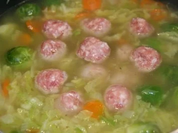 Rezept: Suppe:Gemüsesuppe mit Klößen Bild Nr. 6 Suppe:Gemüsesuppe mit Klößen - Rezept - Bild Nr. 6