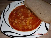 Paprikasuppe mit Hackfleisch und Zucchini - Rezept