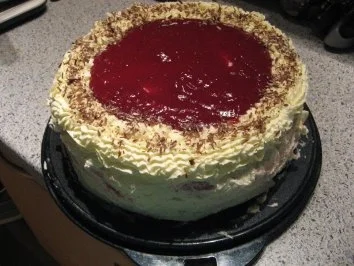 Rezept: Torte - Beerige Buchweizen-Sahne Torte Torte - Beerige Buchweizen-Sahne Torte - Rezept