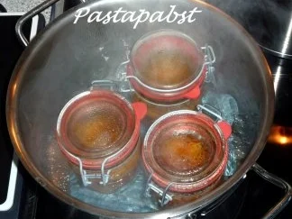 Rezept: Gewürz-Pflaumen Bild Nr. 3 Gewürz-Pflaumen - Rezept - Bild Nr. 3