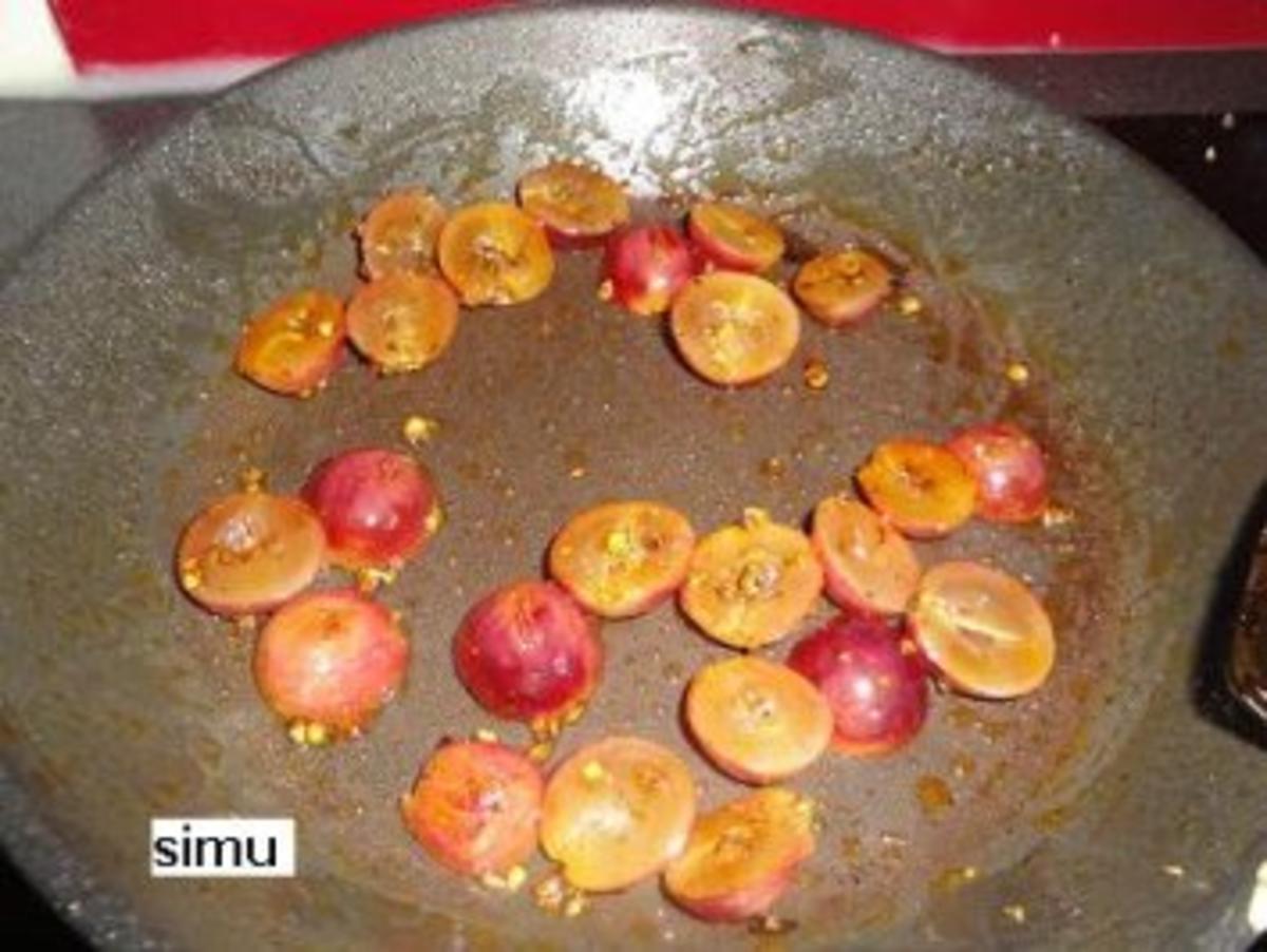 Rindersteak mit Cognac-Trauben-Pfeffer-Sauce - Rezept - Bild Nr. 3