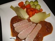Rindersteak mit Cognac-Trauben-Pfeffer-Sauce - Rezept