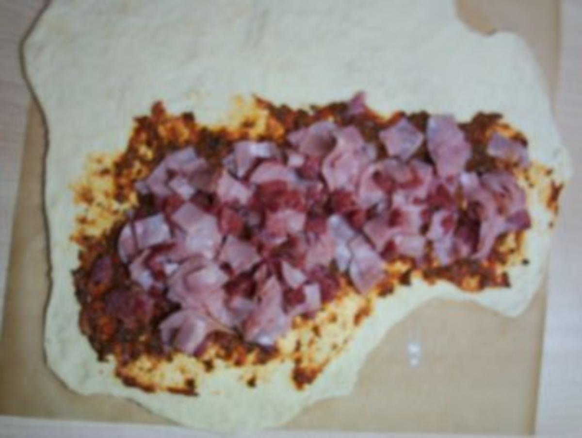 Pizza:Calzone Speziale - Rezept - Bild Nr. 3