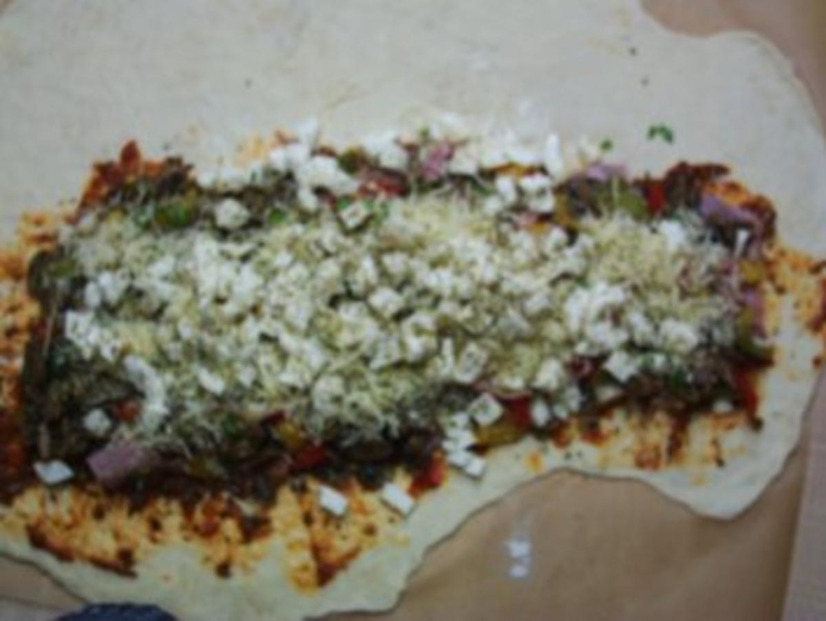 Pizza:Calzone Speziale - Rezept - Bild Nr. 5