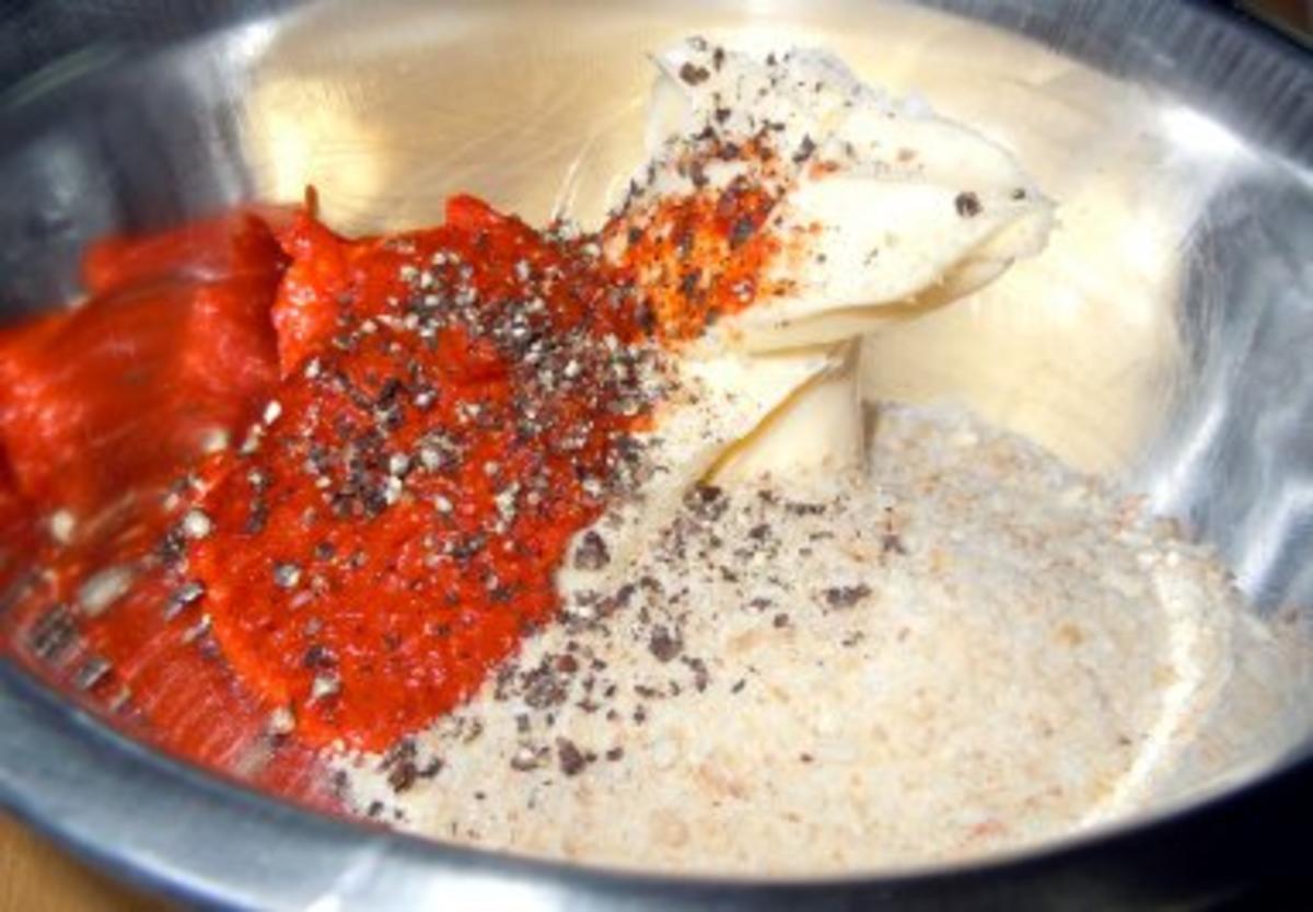 Hähnchenbrust unter Ajvar-Kruste mit Chilisauce und Reis - Rezept - Bild Nr. 2