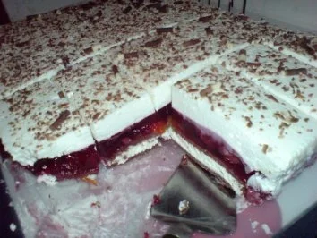 Sauerkirsch-Milchschnittchen - Rezept - Bild Nr. 3