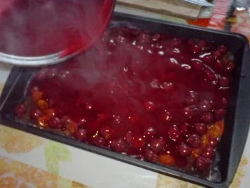 Sauerkirsch-Milchschnittchen - Rezept - Bild Nr. 12