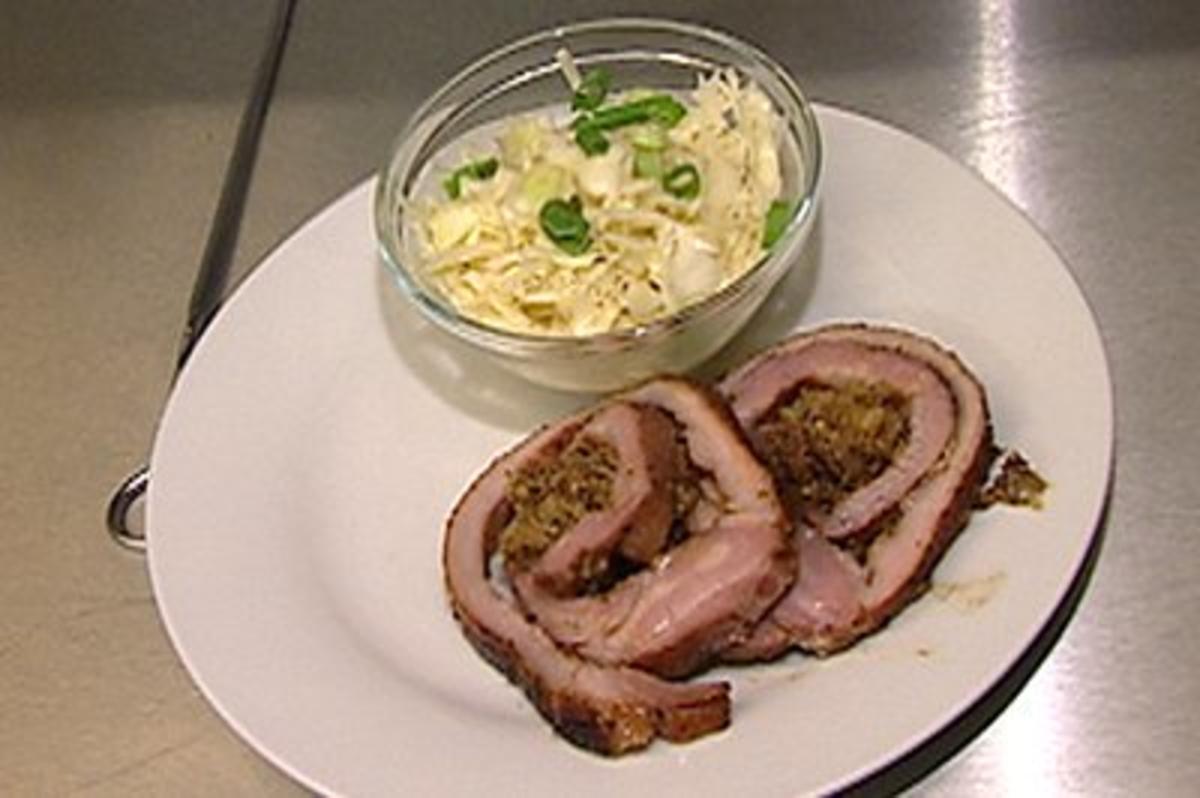 Rollbraten mit Schweinebauch und Senf grob