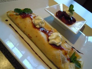 Palatschinken mit Zwetschgen Fülle - Rezept