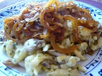 Käs-Spätzle mit Champignons - Rezept - Bild Nr. 6
