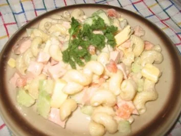 Salat: Würziger Nudelsalat... - Rezept