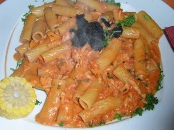 Rigatoni in Lachs-Sahne-Sauce und Kaviar - Rezept - Bild Nr. 2