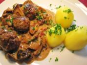 Jägerklößchen mit frischen Waldpilzen ... - Rezept