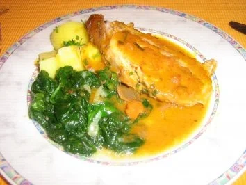 Krustenbraten an Blattspinat mit Kräuterkartoffeln - Rezept - Bild Nr. 2