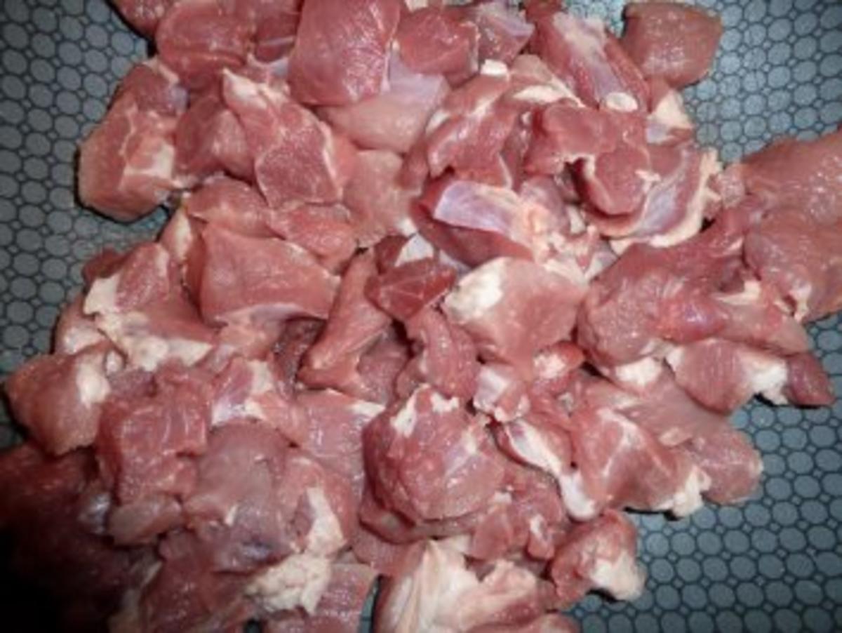 Süss-saure Chinapfanne mit Schweinefleisch und Gemüse an Mie-Nudeln - Rezept - Bild Nr. 3