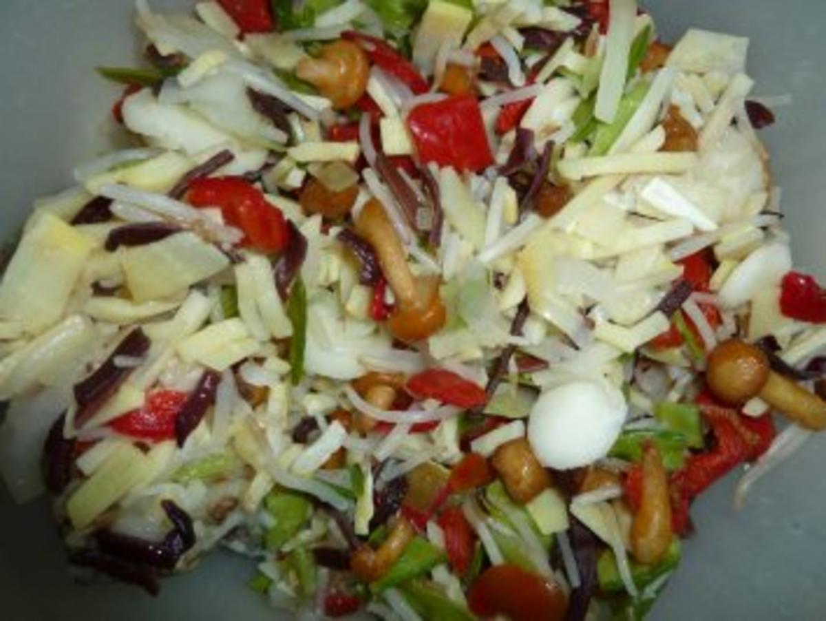 Süss-saure Chinapfanne mit Schweinefleisch und Gemüse an Mie-Nudeln - Rezept - Bild Nr. 5