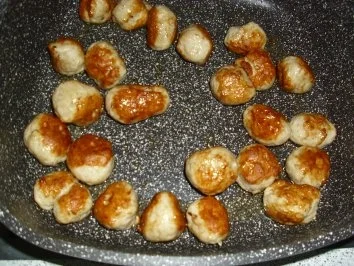 Zucchini-Pfanne mit Wurstklößchen - Rezept - Bild Nr. 3