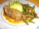 Rinderrouladen Jägerart an Bohnengemüse und Kartoffelsalat - Rezept