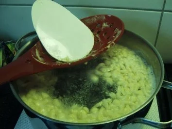 Apfelwein-Spätzli - Rezept - Bild Nr. 6