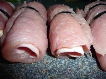 Rezept: Putenrouladen mit Kartoffelspalten und Broccoli Bild Nr. 4 Putenrouladen mit Kartoffelspalten und Broccoli - Rezept - Bild Nr. 4