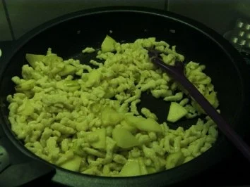 Rezept: Schweinshaxenscheiben mit Gemüse geschmort Bild Nr. 12 Schweinshaxenscheiben mit Gemüse geschmort - Rezept - Bild Nr. 12